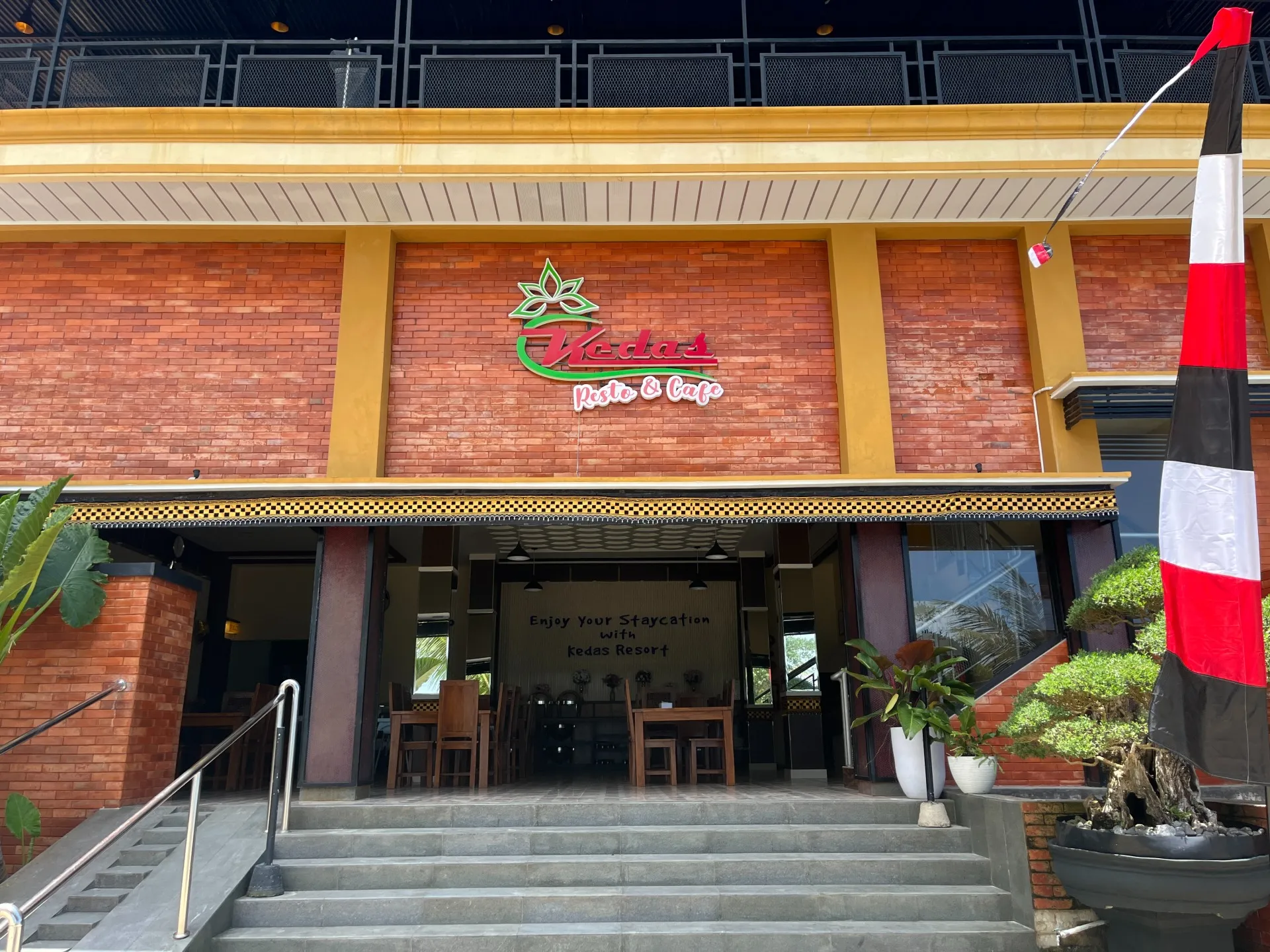 Restaurant Dining Area