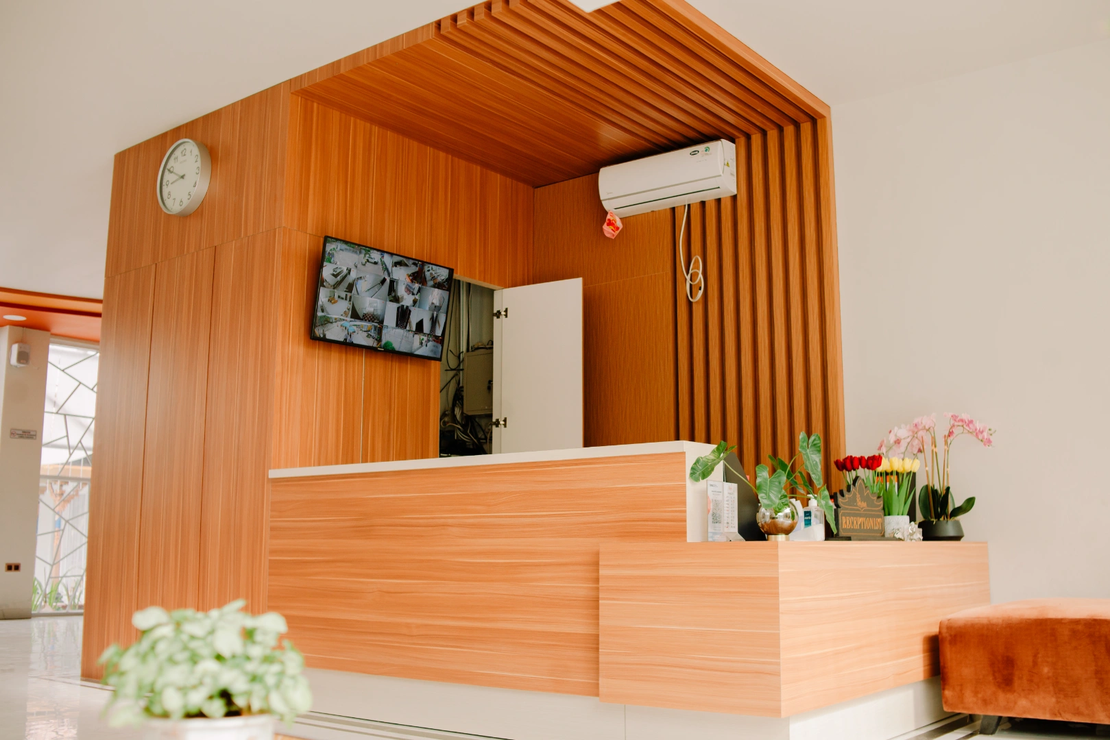 Front Desk Reception